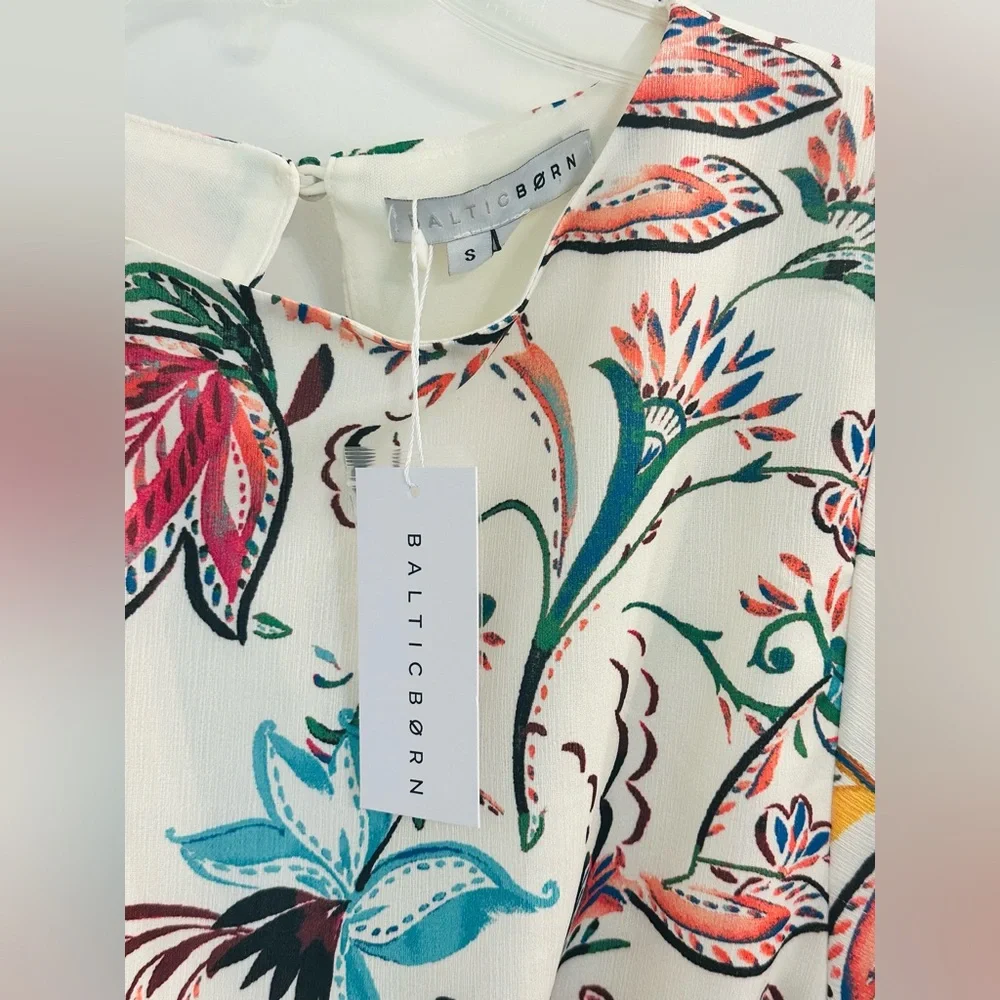 NWT Baltic Born white floral mini dress and ruffle hem w 3/4 puff sleeves - Picture 13 of 17